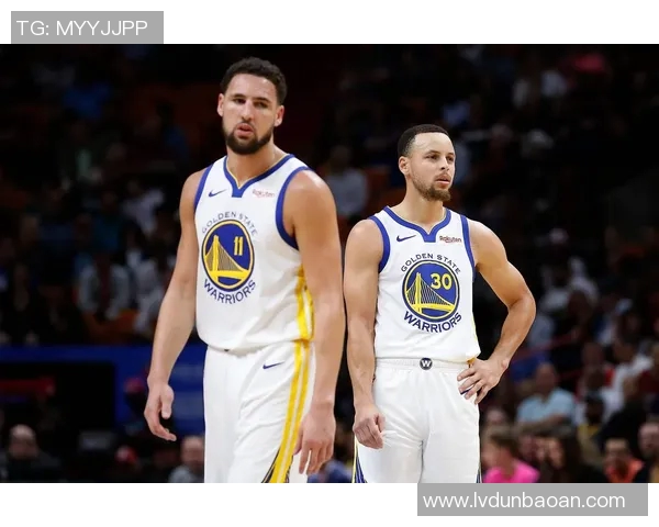 克莱汤普森的篮球之路与勇士队的辉煌成就解析